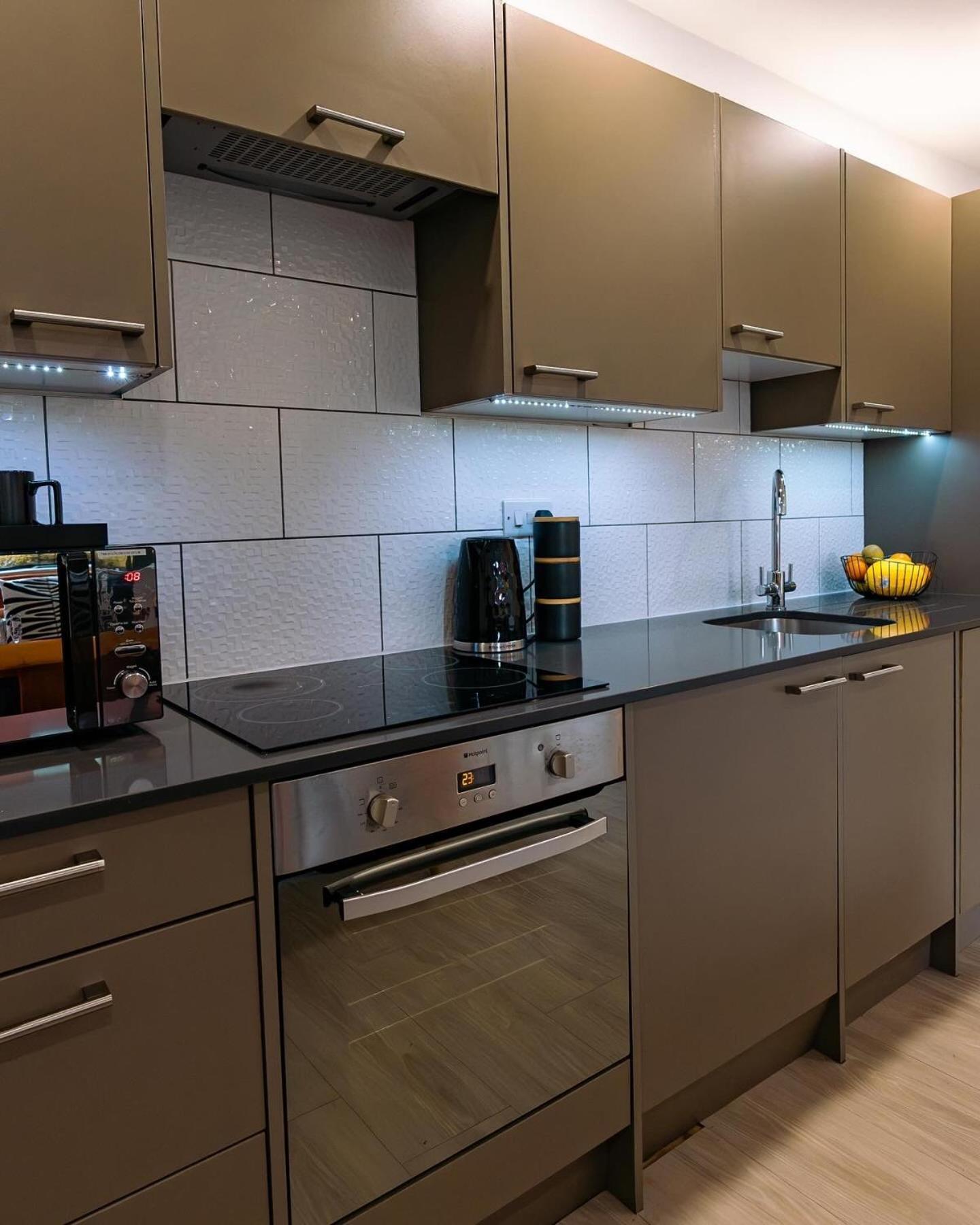 Modern City Centre Apartment Ексетер Екстер'єр фото